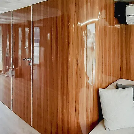 Gorgeous Ship In With Sauna 5* Neuruppin